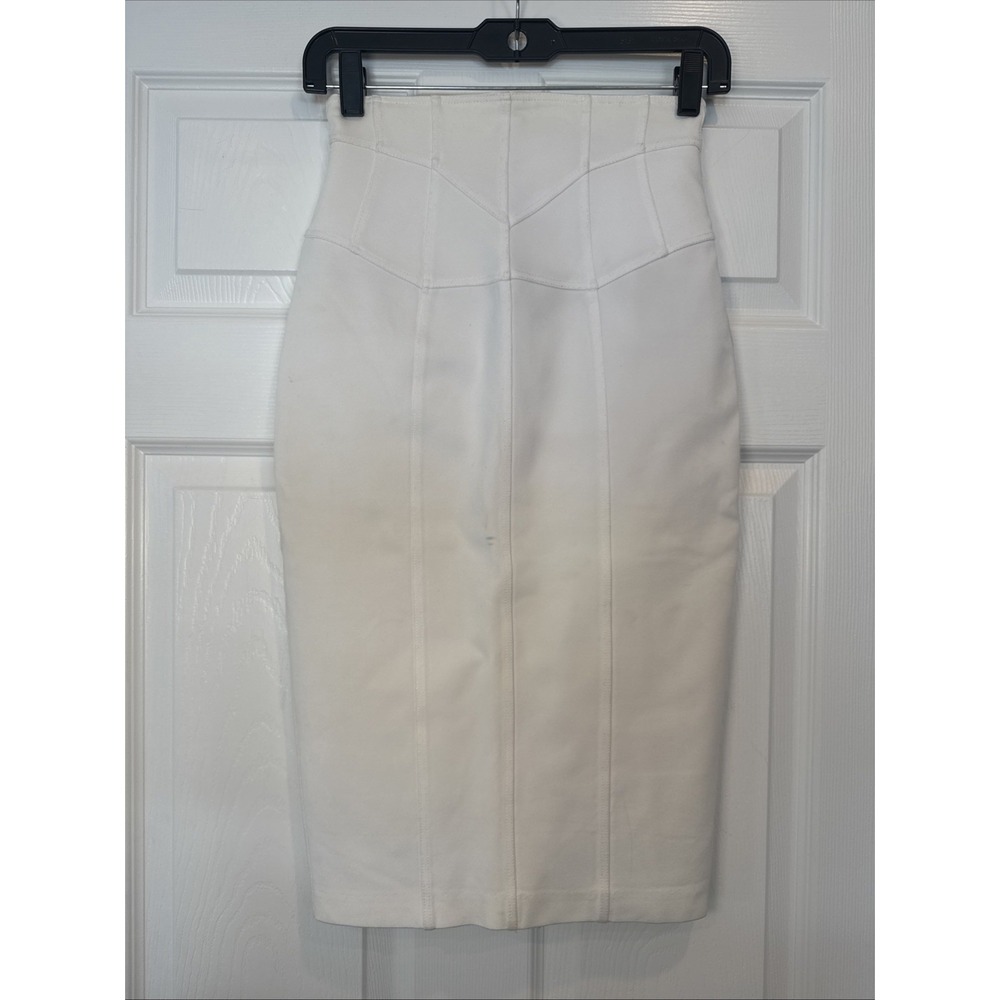 Burberry Women's White Pencil Skirt Size 2 Made In Bulgaria With Defects